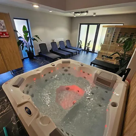 Belle View Strumyk 212 - Jacuzzi & Spa 아파트 *