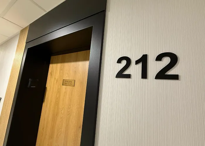 Belle View Strumyk 212 - Jacuzzi & Spa 아파트